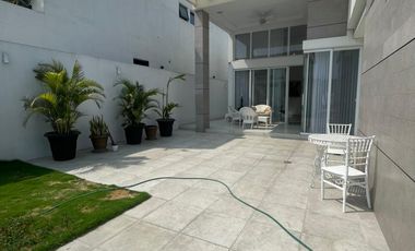 Isla Mocoli, Renta de linda casa 2 dormitorios con cuarto de TV full amoblada