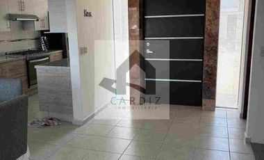 Casa sola con alberca dentro de privada