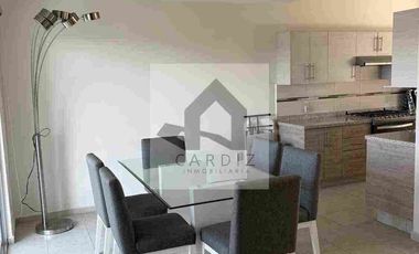 Casa sola con alberca dentro de privada