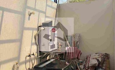 Casa sola con alberca dentro de privada