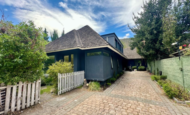 Casa En Arriendo Cercana A Colegio Newland