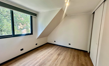 Casa En Arriendo Cercana A Colegio Newland