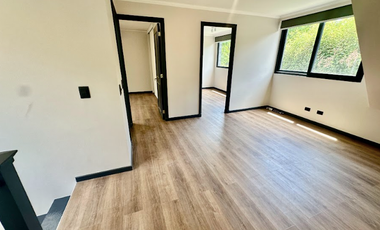 Casa En Arriendo Cercana A Colegio Newland