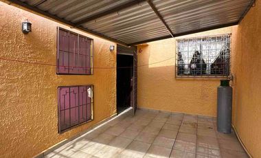 CASA EN VENTA EN MORELOS 1 a 1/2 cuadra de la avenida!