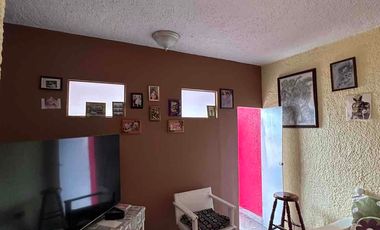 CASA EN VENTA EN MORELOS 1 a 1/2 cuadra de la avenida!