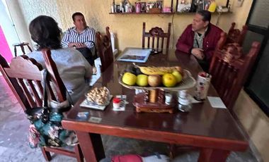 CASA EN VENTA EN MORELOS 1 a 1/2 cuadra de la avenida!