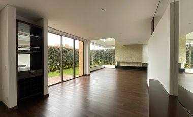 Casa campestre en arriendo – Cerros de Suba, Conjunto Torreladera Bosque Reservado