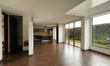 Casa campestre en arriendo – Cerros de Suba, Conjunto Torreladera Bosque Reservado