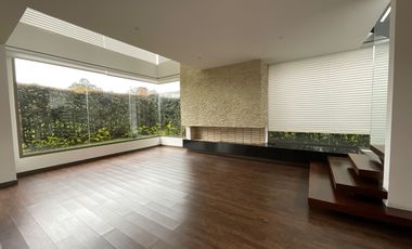 Casa campestre en arriendo – Cerros de Suba, Conjunto Torreladera Bosque Reservado