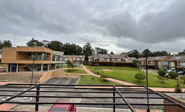 Casa campestre en arriendo – Cerros de Suba, Conjunto Torreladera Bosque Reservado