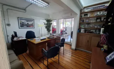 Local Comercial Con Gran Vitrina En Avenida Manuel Montt