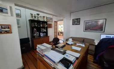 Local Comercial Con Gran Vitrina En Avenida Manuel Montt