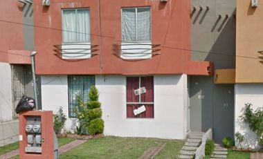 AC10 CASA EN VENTA EN CALLE PASEOS DEL GRANATE CUAUTITLAN