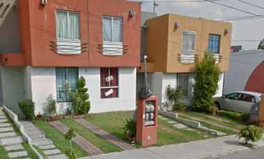 AC10 CASA EN VENTA EN CALLE PASEOS DEL GRANATE CUAUTITLAN