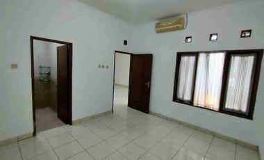 Bagus & Terang , baru beres renovasi Rumah Batununggal