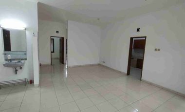 Bagus & Terang , baru beres renovasi Rumah Batununggal