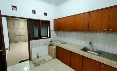 Bagus & Terang , baru beres renovasi Rumah Batununggal