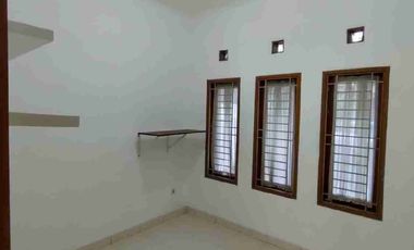 Bagus & Terang , baru beres renovasi Rumah Batununggal