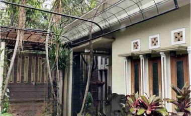 Jual Rumah Harga dibawah Pasar di Komplek Adipura Bandung