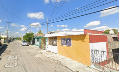 Casa En Remate Bancario- Hector Victoria, Kanasín, Yucatán.