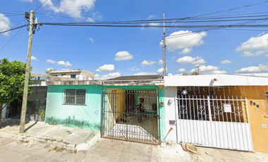 Casa En Remate Bancario- Hector Victoria, Kanasín, Yucatán.