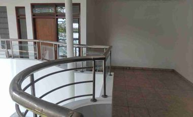 Lingkungan tenang Asri nyaman di Batununggal