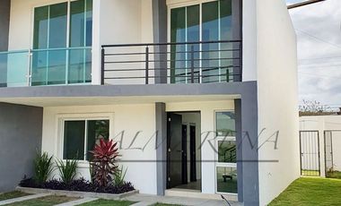 CASA EN RENTA ZONA IXTAPA SIN MUEBLES 3 HABITACIONES