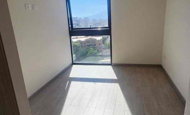 se arrienda DEPARTAMENTO NUEVO al frente del Parque Los Reyes