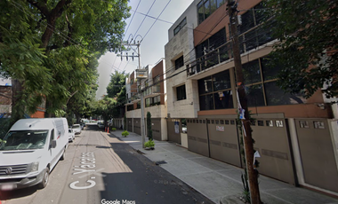 ¡Oportunidad de Inversión! Casa en Remate Bancario Aproveche esta excelente oportunidad de adquisición mediante remate bancario. Propiedad con alto po