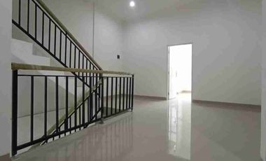 di Jual Ruko di Jalan Raya Kedung Halang Dekat Pemda Cibinong