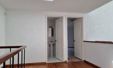 CASA  EN RENTA DENTRO DE FRACCIONAMIENTO, FACIL SALIDA A CDMX, OCOYOACAC, CERCA DEL CLUB DE GOLF LOS ENCINOS