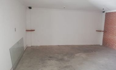 EXCELENTE BODEGA CON OFICINAS CERCA DE CAMINO REAL Y ZAVALETA