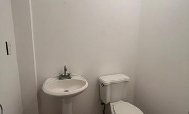 EXCELENTE BODEGA CON OFICINAS CERCA DE CAMINO REAL Y ZAVALETA