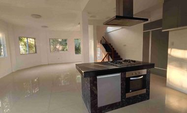 Corner Single Detached House and Lot in Cainta Rizal