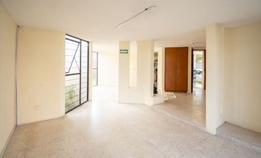 OFICINA EN ESQUINA EN RENTA, PRADOS AGUA AZUL