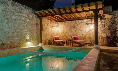 CASA EN VENTA DE 1 NIVEL  EN EL CENTRO DE MÉRIDA