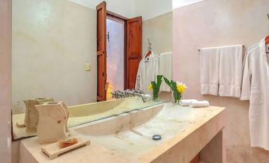 CASA EN VENTA DE 1 NIVEL  EN EL CENTRO DE MÉRIDA