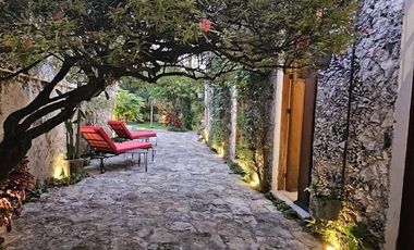 CASA EN VENTA DE 1 NIVEL  EN EL CENTRO DE MÉRIDA