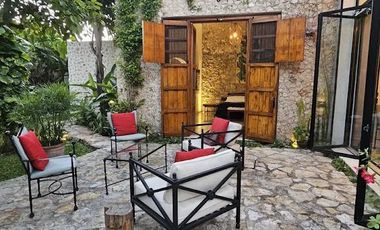 CASA EN VENTA DE 1 NIVEL  EN EL CENTRO DE MÉRIDA