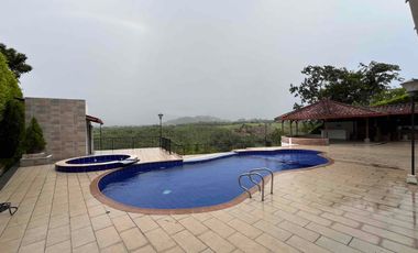 Vendo o permuto Casa Campestre en Cerritos pereira