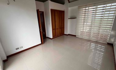 Vendo o permuto Casa Campestre en Cerritos pereira