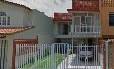 CASA EN VENTA EN ZAMORA, CALLE PINO SUAREZ, COL. LA LUNETA, MICHOACAN