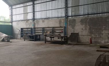 Terreno con galpon y vivienda.