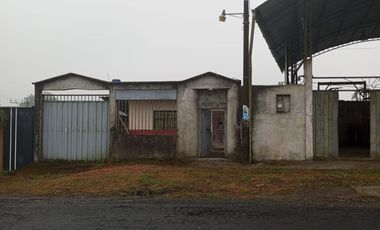 Terreno con galpon y vivienda.