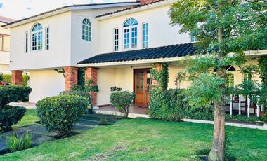 casa 700 m amplio jardin en puerta del carmen ocoyoacac 4 recamaras