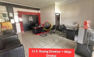 Bangunan Kantor di Daerah Puspowarno