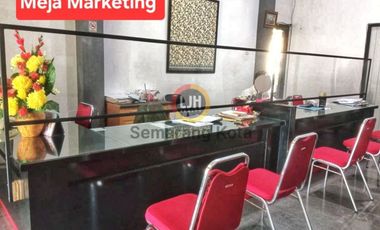 Bangunan Kantor di Daerah Puspowarno