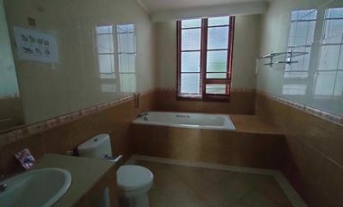 Rumah MEWAH Ayani 1 seberang Mega Mall Pontianak + PERABOT