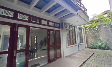 Rumah MEWAH Ayani 1 seberang Mega Mall Pontianak + PERABOT