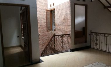 Sewa Rumah Luas Antapani Raya dekat Gasmin Lokasi Strategis Potensial Bisnis | SW059